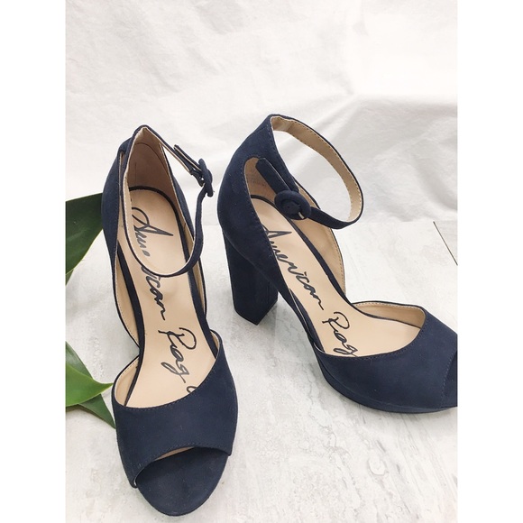 Block-Heel Platform Sandals - Picture 2 of 9